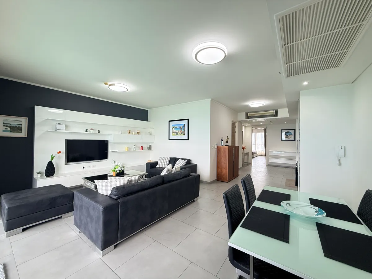 Front Facing Ocean View 2 Bed 2 Bath Beachfront Condo in Wong Amat CR4362 photo 6
