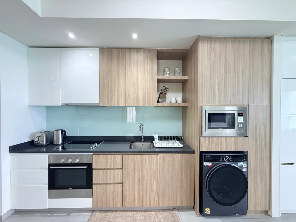 Front Facing Ocean View 2 Bed 2 Bath Beachfront Condo in Wong Amat CR4362 photo 3