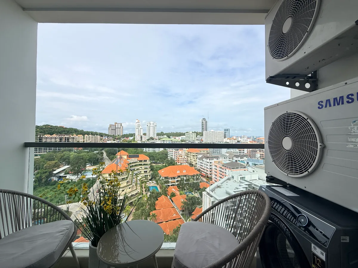City view with 1 bedroom in pratumnak for rent photo 2