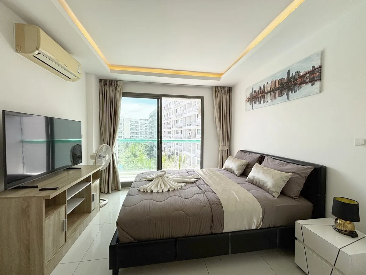 Comforting Pool View Studio in Jomtien For Rent