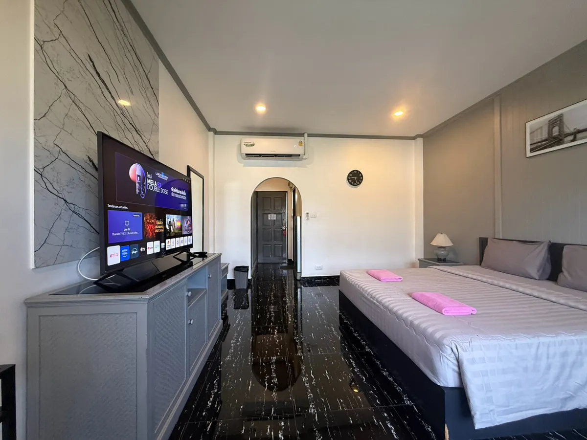 Stylish and modern studio at Del Max Resort photo 11