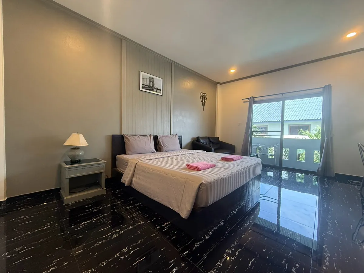 Stylish and modern studio at Del Max Resort
