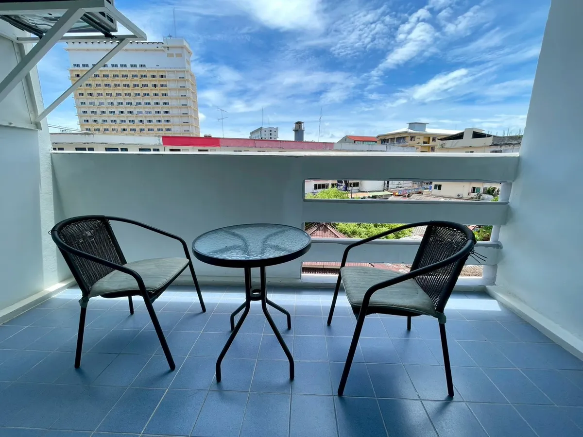 A Large Studio For Rent In Central Pattaya photo 13