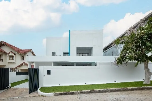 Luxury Pool Villa near the beach 5 bedrooms 5 bathrooms in Jomtien for RENT photo 3