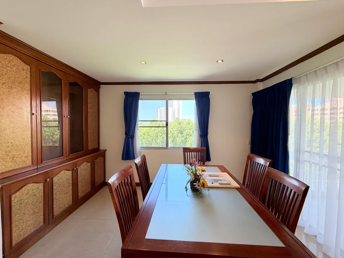 Large One Bedroom Condo For Sale Or Rent In Jomtien photo 7