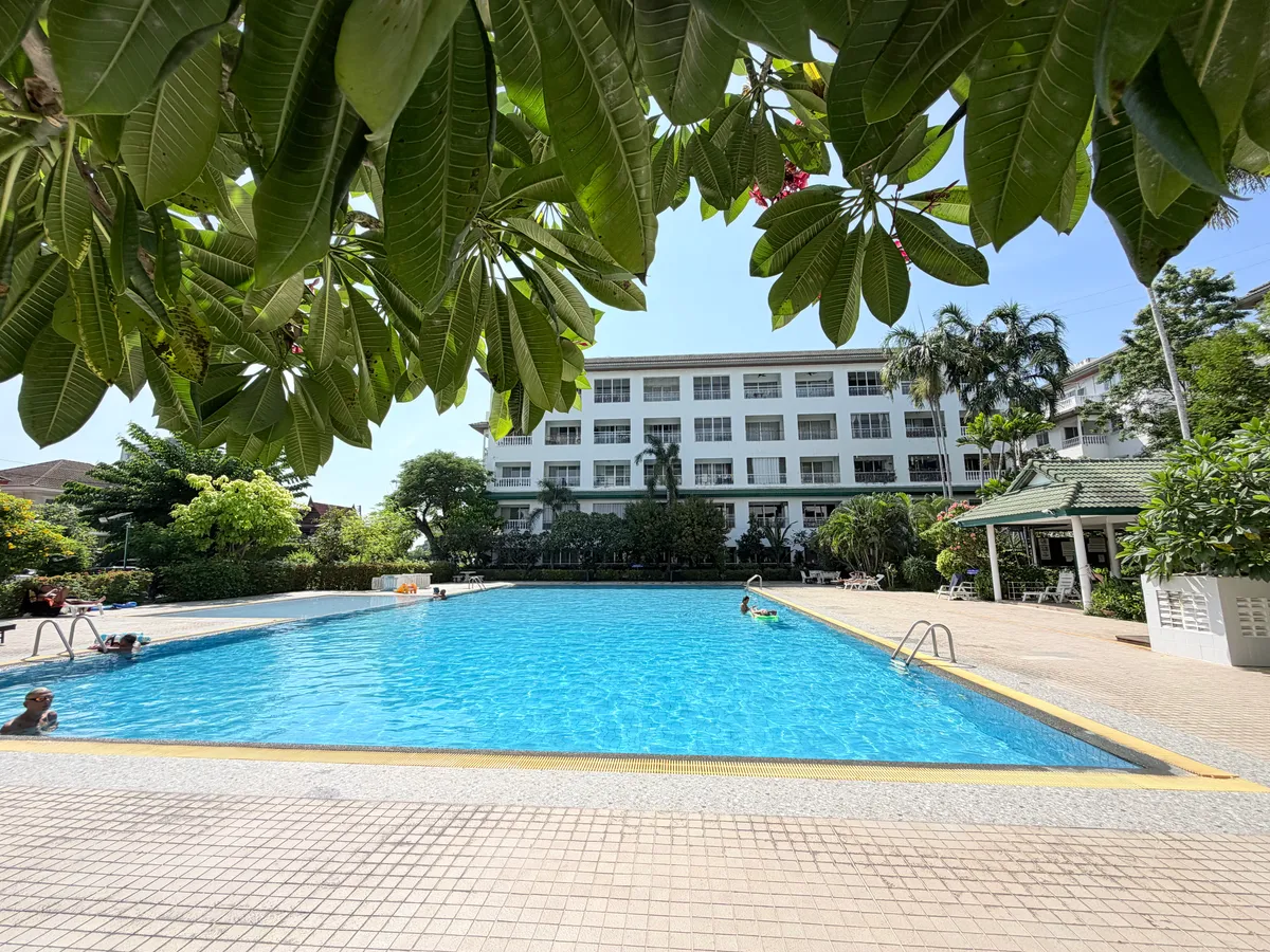 Large One Bedroom Condo For Sale Or Rent In Jomtien