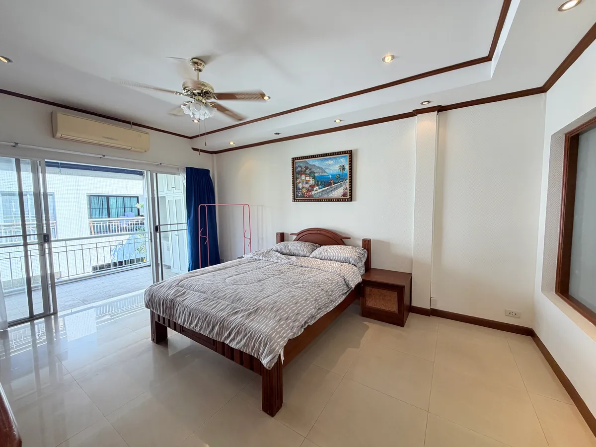 Large One Bedroom Condo For Sale Or Rent In Jomtien photo 8