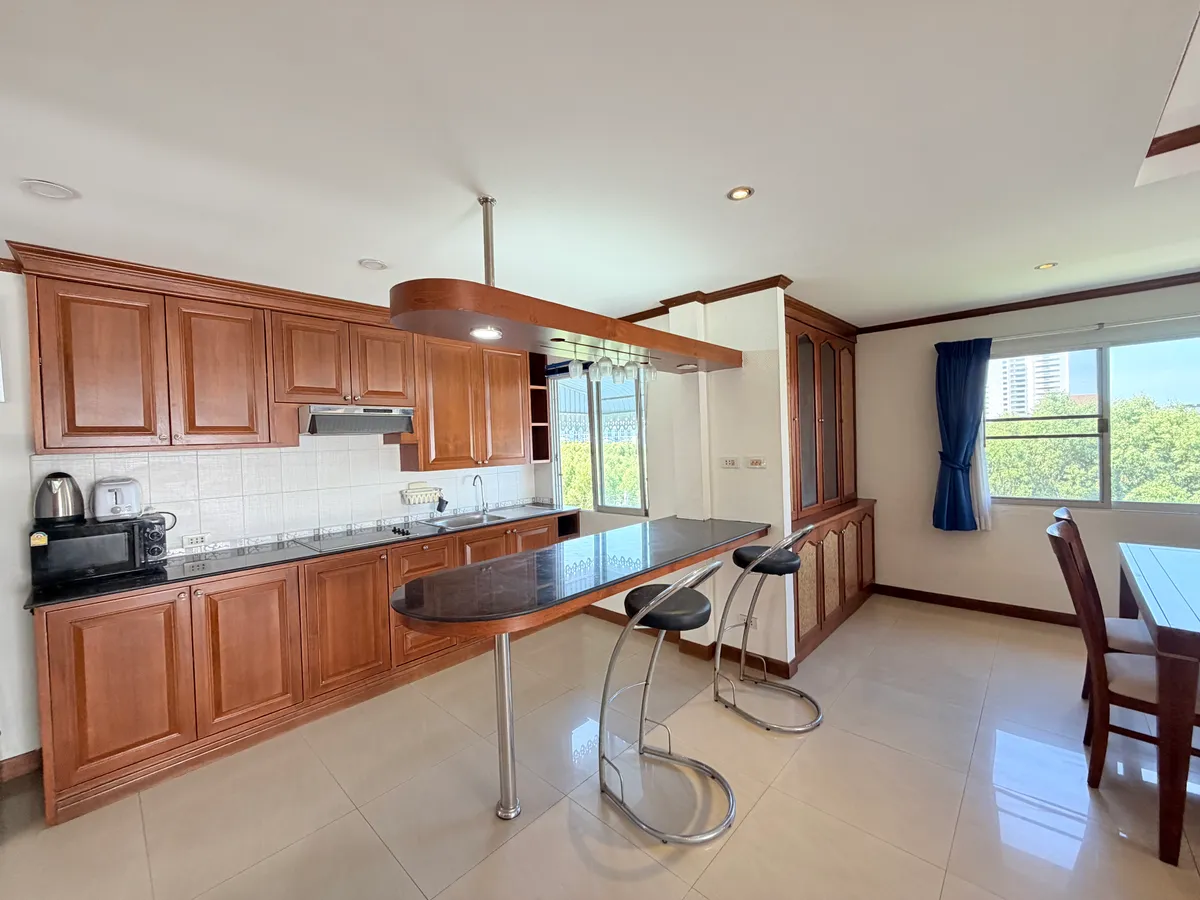 Large One Bedroom Condo For Sale Or Rent In Jomtien photo 9