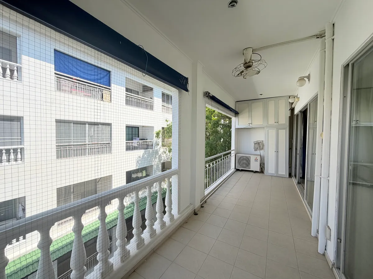 Large One Bedroom Condo For Sale Or Rent In Jomtien photo 3