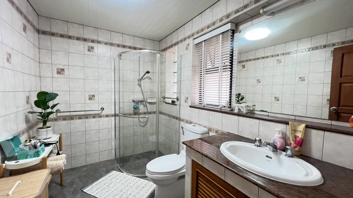 Pool villa 4 bedrooms 4 Bathrooms in Mapprachan photo 17