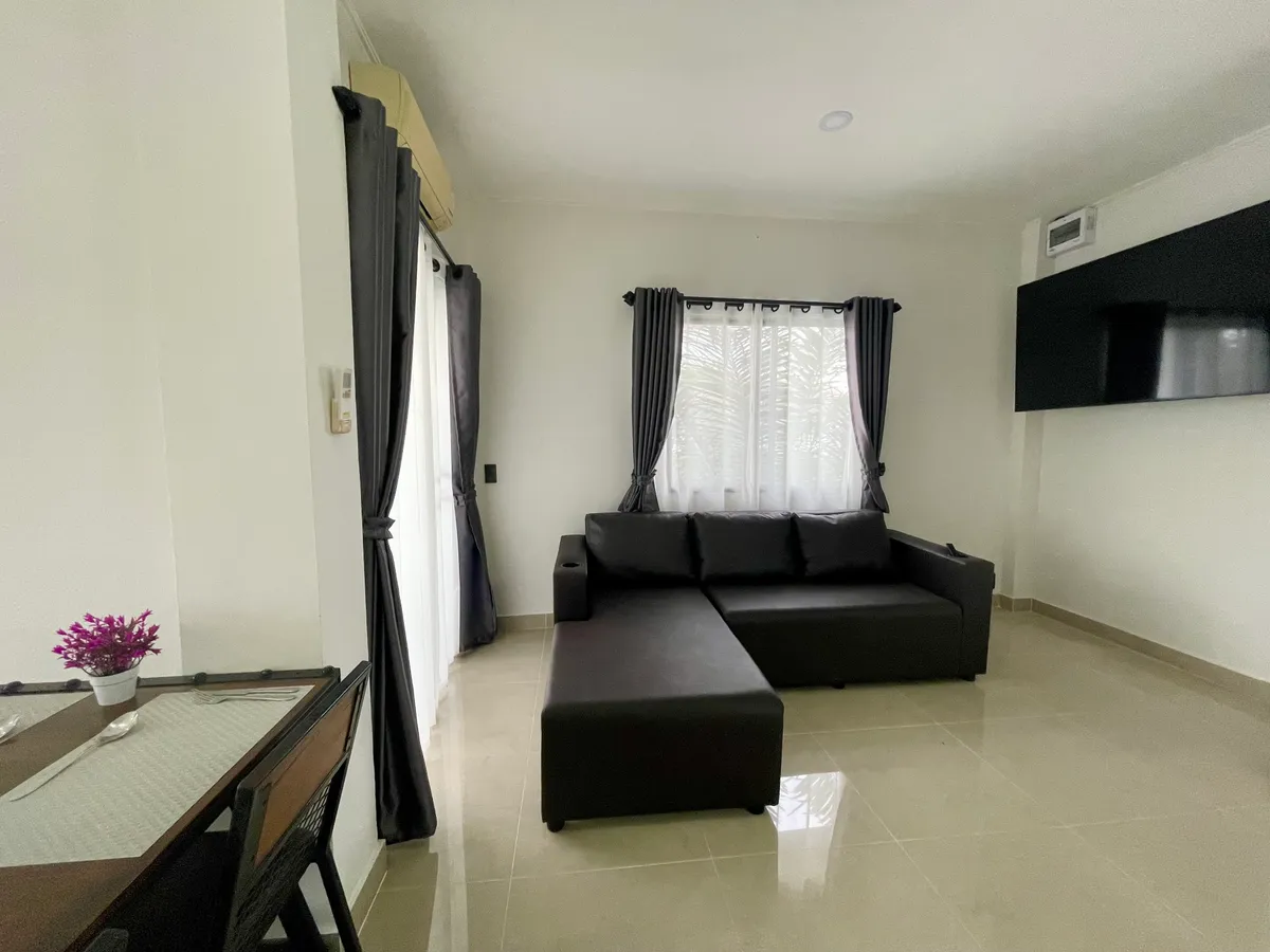 Large studio 64 SQM condo for rent in Baan Suan Lalana Jomtien photo 3