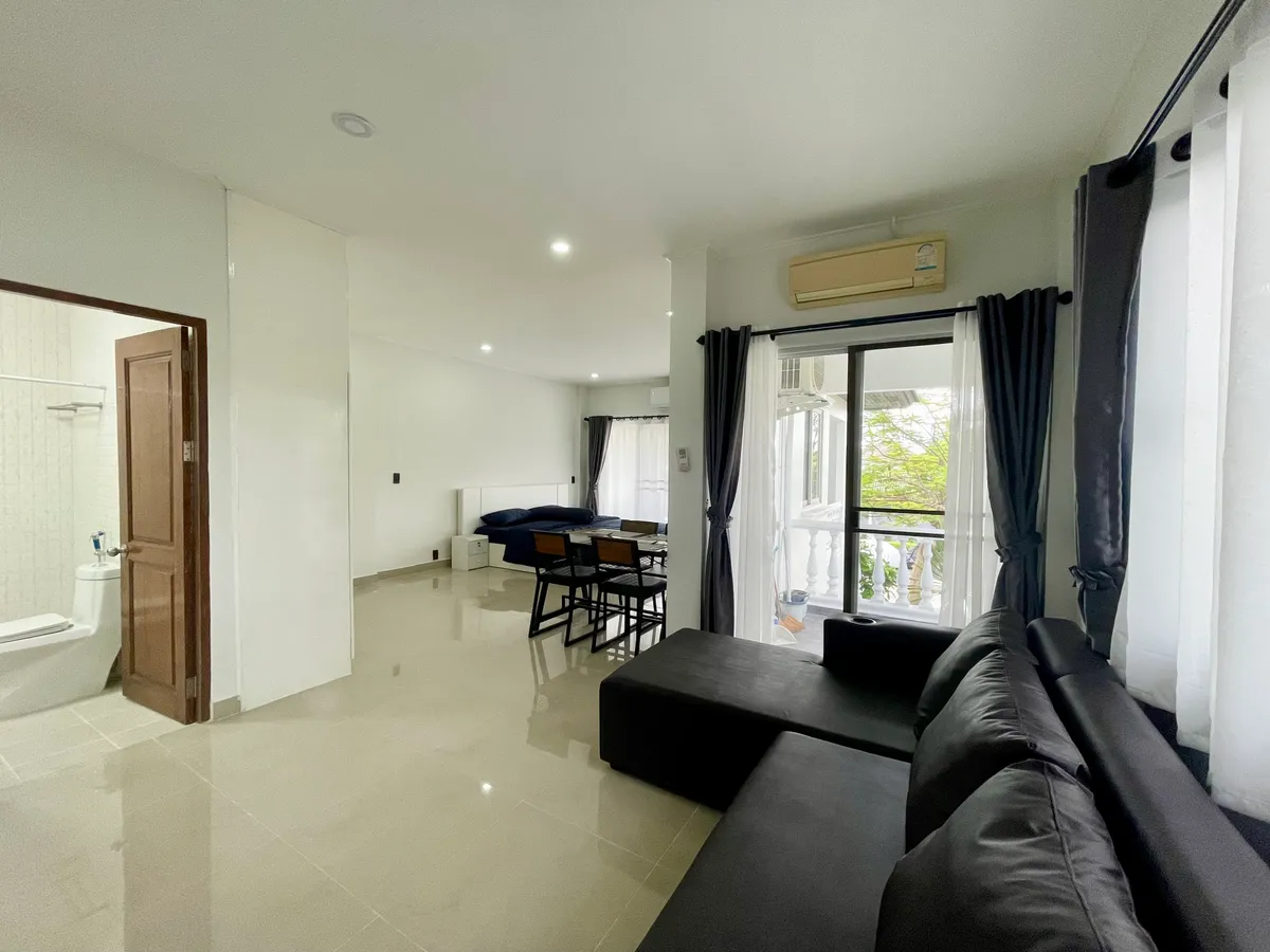 Large studio 64 SQM condo for rent in Baan Suan Lalana Jomtien photo 6