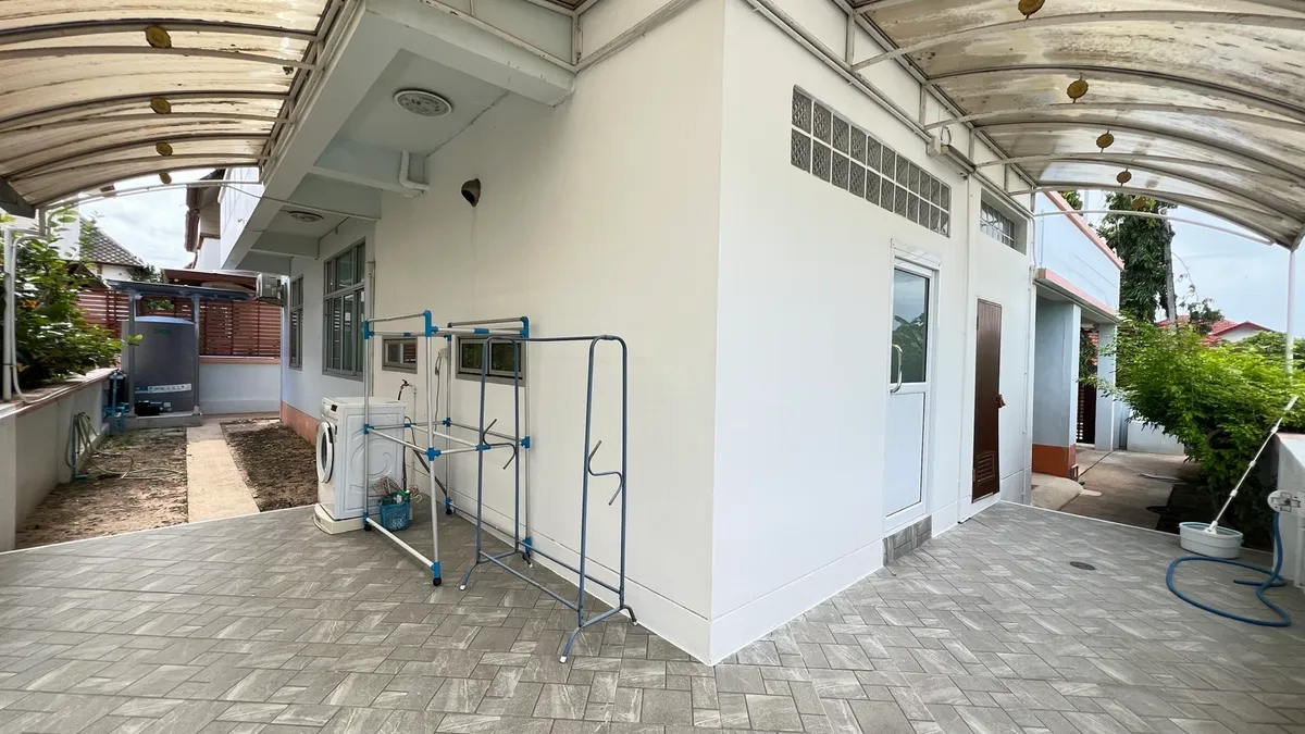 Corner house 2 Story 4 Bedrooms 4 Bathrooms in East pattata photo 25