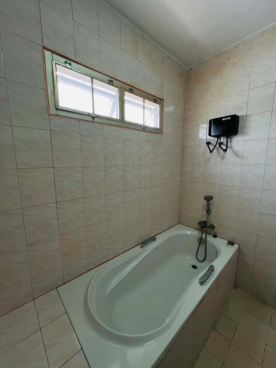Chockchai Graden Home 2 for rent photo 13
