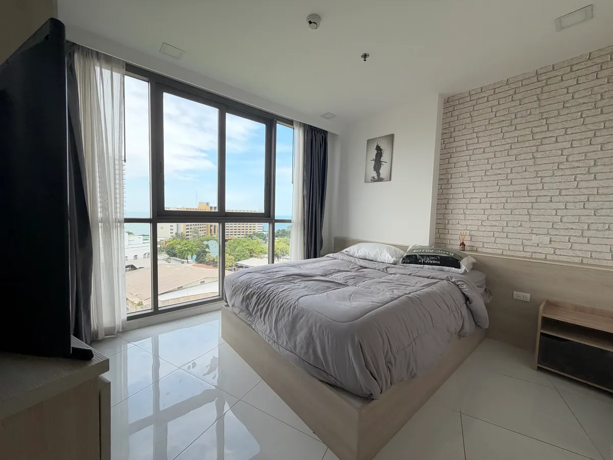Stunning views 2 bed for sale at The Cloud photo 9
