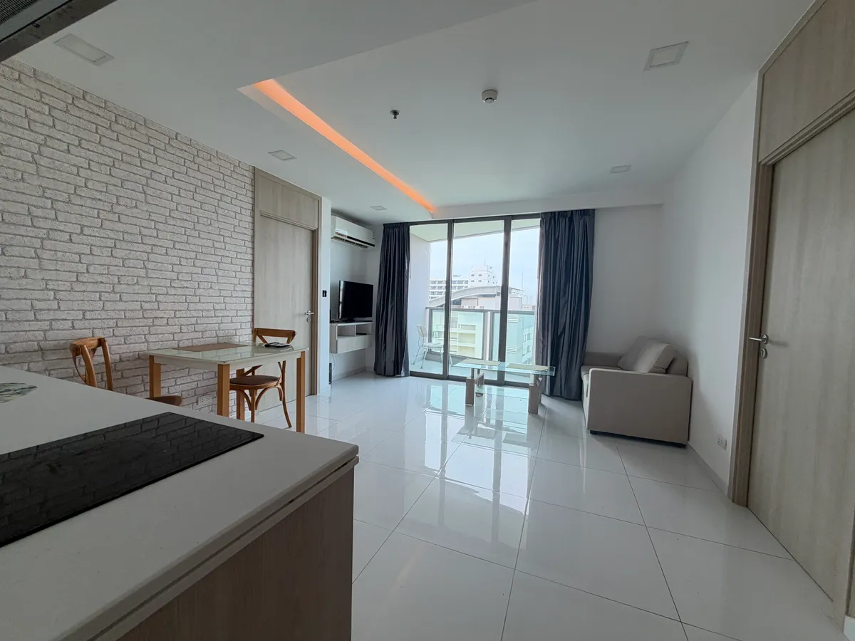 Stunning views 2 bed for sale at The Cloud photo 8