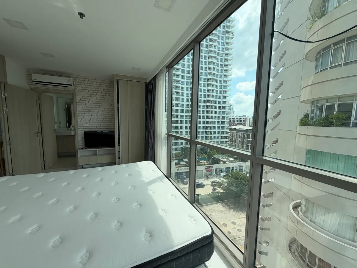 Stunning views 2 bed for sale at The Cloud photo 21