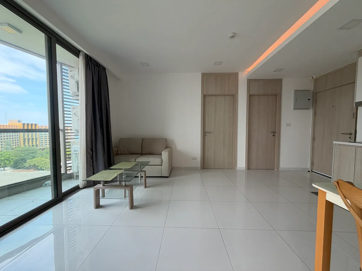 Stunning views 2 bed for sale at The Cloud photo 4
