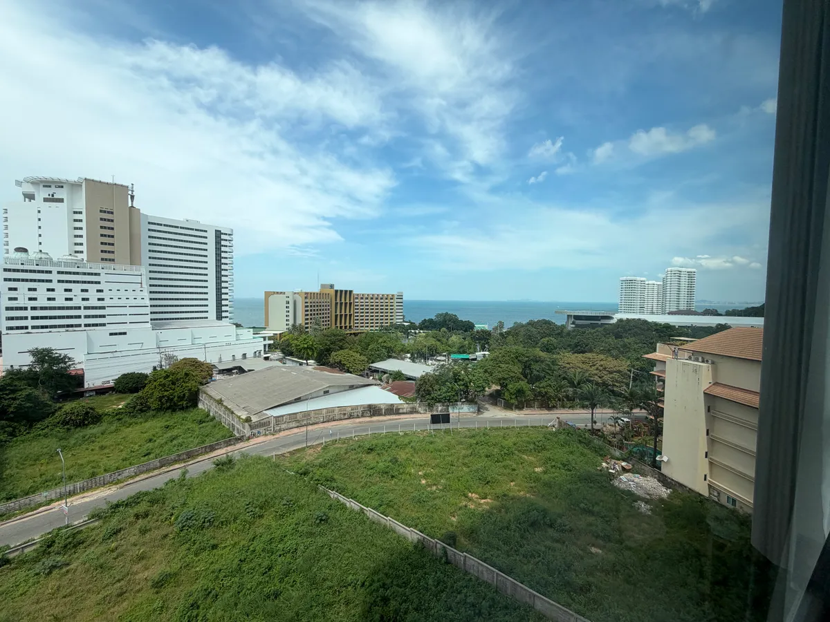 Stunning views 2 bed for sale at The Cloud photo 13