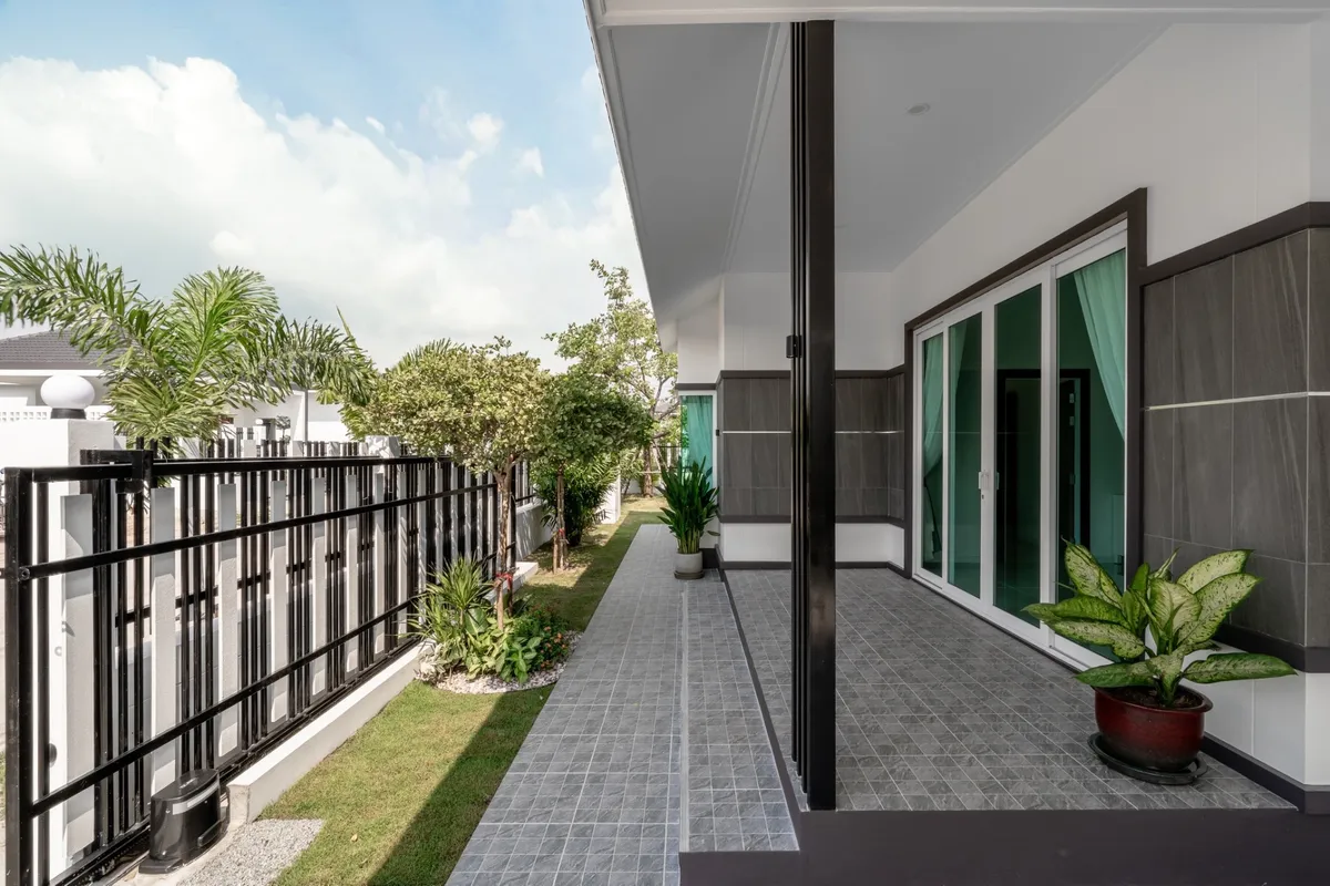Single Story Detached House 3 bedrooms 3 bathroom in Pong for SALE photo 2