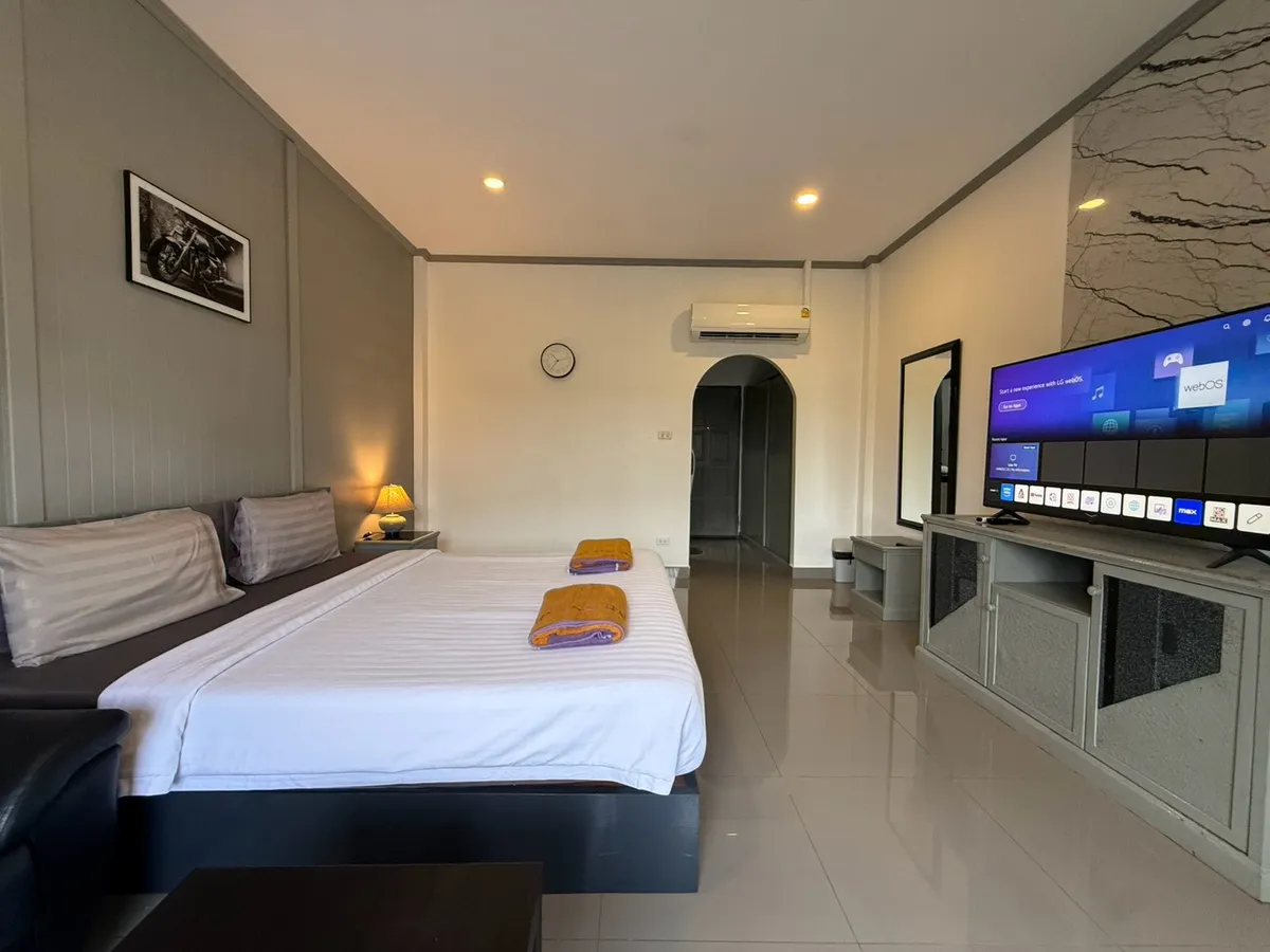 Modern and ready to move in condos at Del Max Resort photo 4