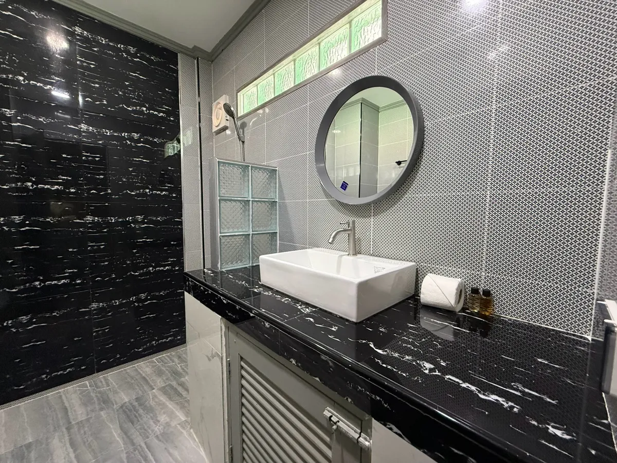 Modern and ready to move in condos at Del Max Resort photo 12