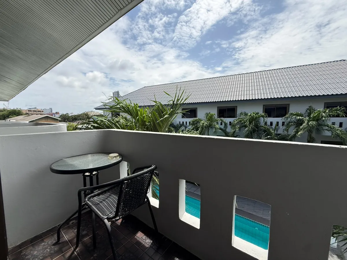 Modern and ready to move in condos at Del Max Resort photo 11