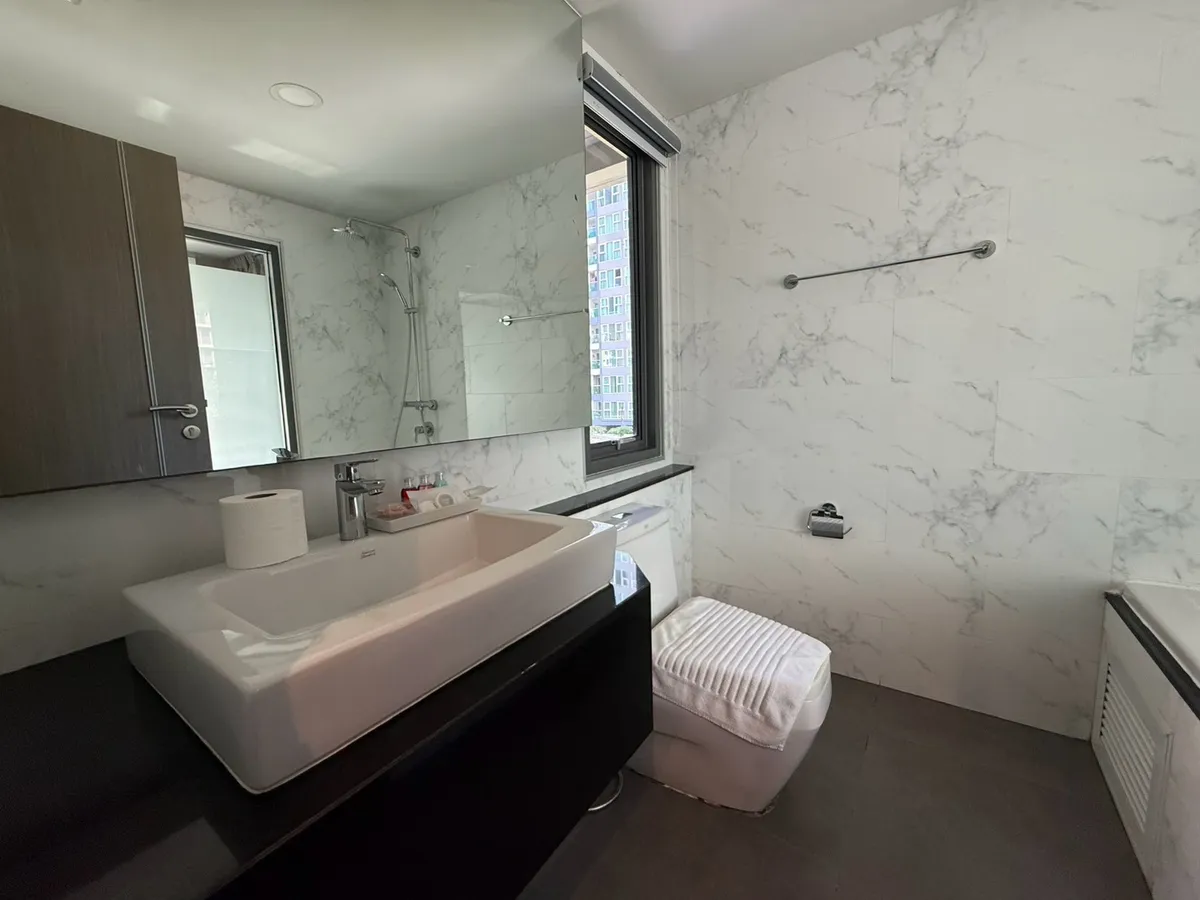 Fully furnished Saint Senate condo for rent and sale photo 12