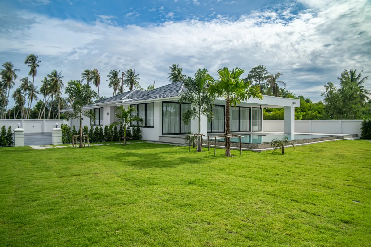 Newly Renovated 5 Bedroom 7 Bathroom House in Huay Yai
