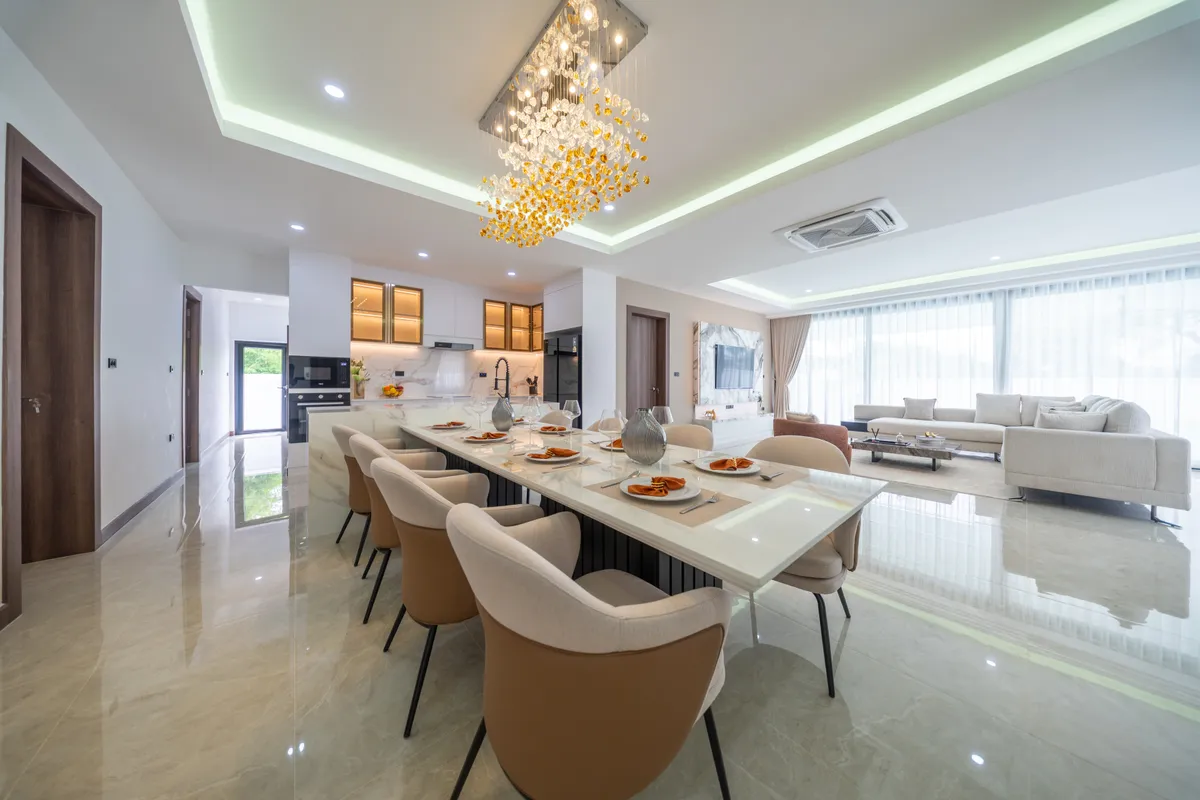 Newly Renovated 5 Bedroom 7 Bathroom House in Huay Yai photo 6