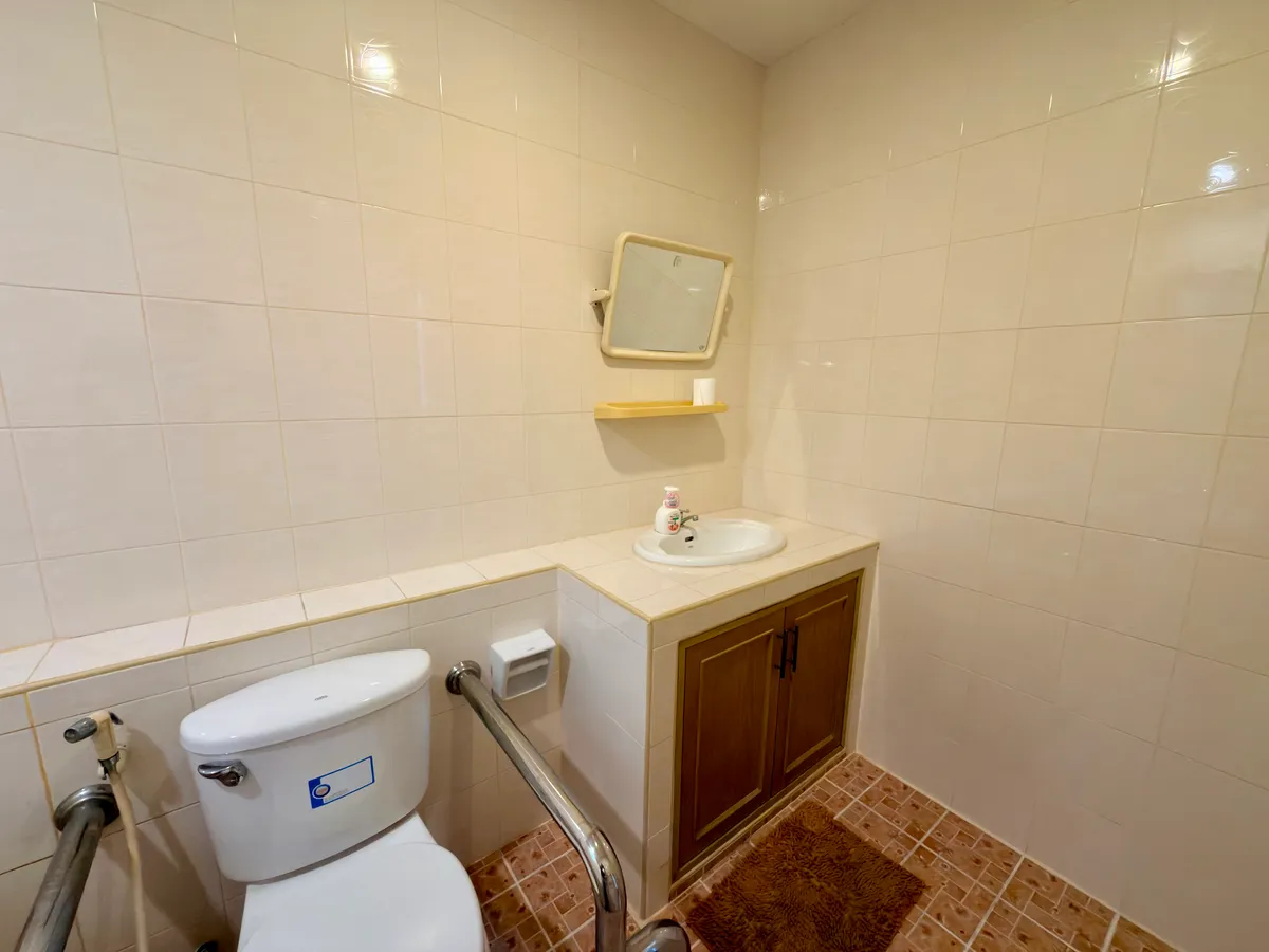 Three Bedroom House with Pool For Rent in Soi Nernplubwan East Pattaya photo 25