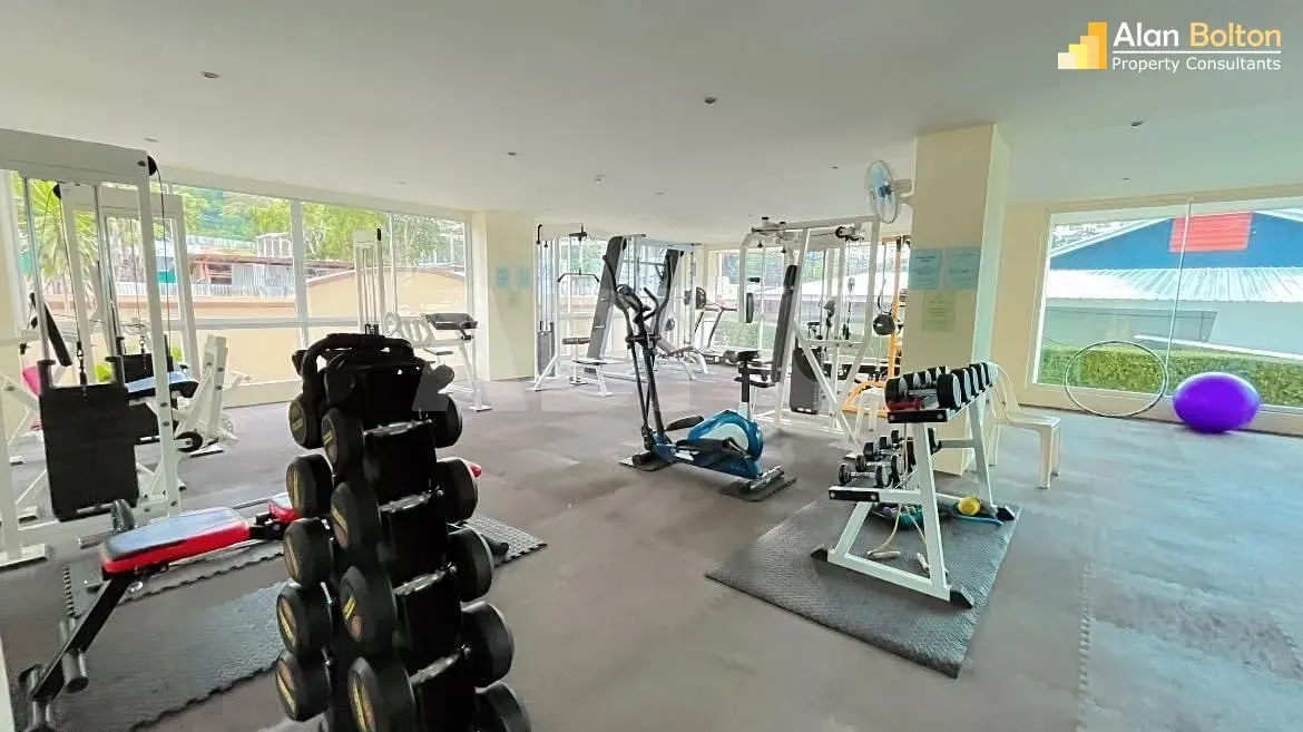 Executive Residence 4, Large 1 bedroom 100 SQM For Rent in Pratumnak photo 12