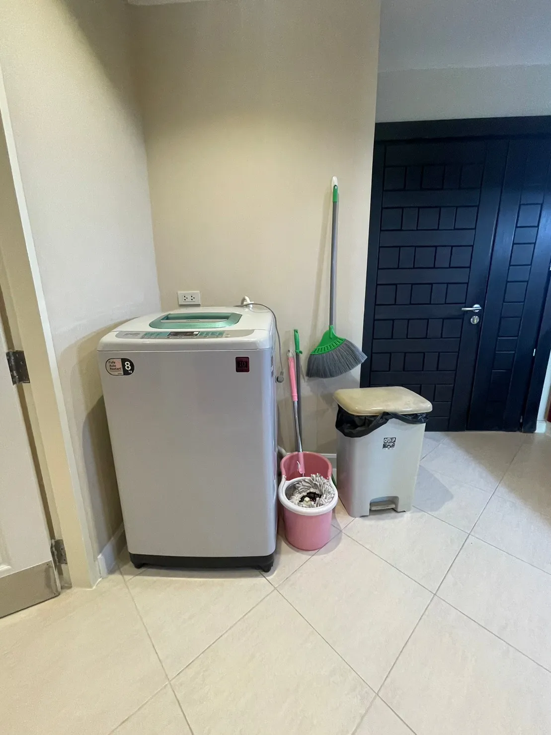 Executive Residence 4, Large 1 bedroom 100 SQM For Rent in Pratumnak photo 9