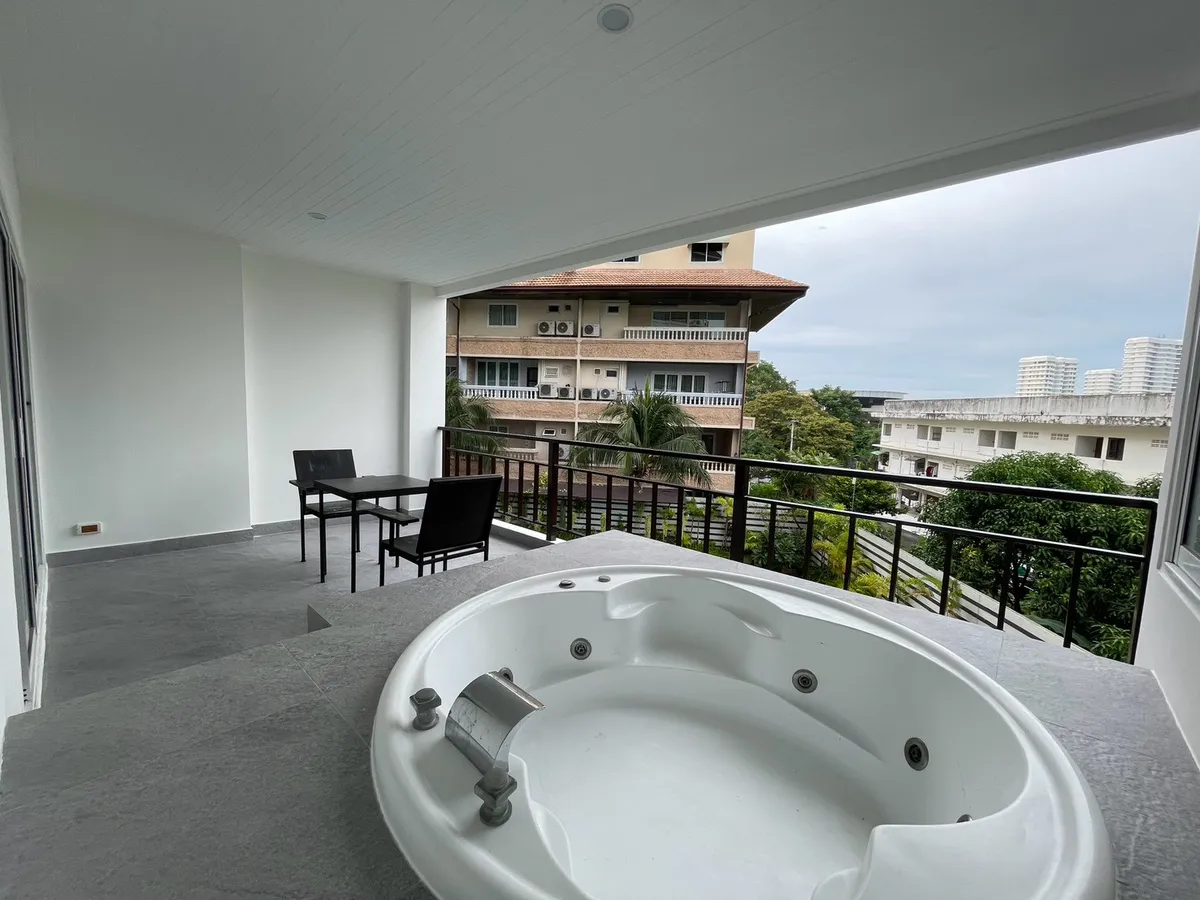 Unique interior design at The clubhouse 1 bed for sale photo 13