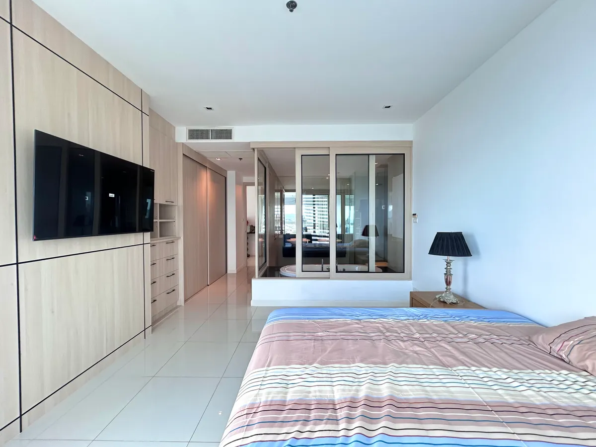 4 Bed 4 Bath in Najomtien CR5504 photo 12
