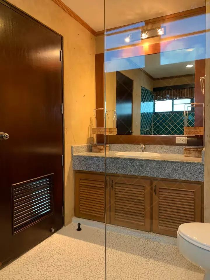 Ocean View Condo For Rent Or Sale In Beach Villa Vipawadee photo 20