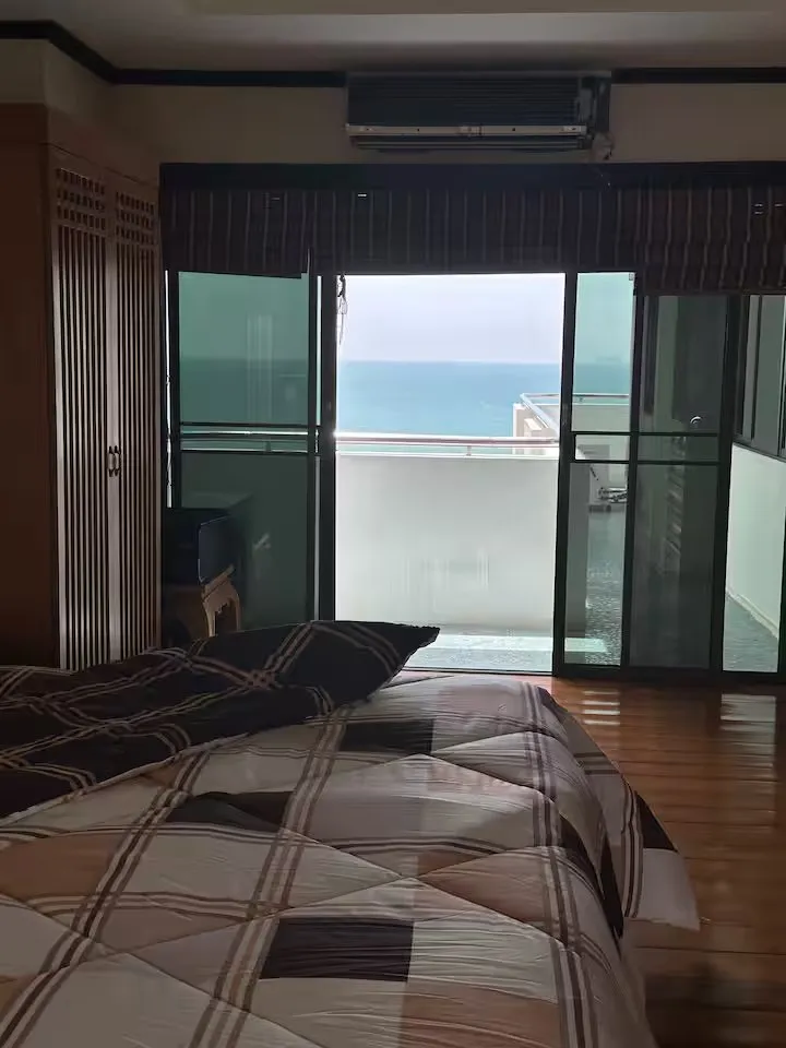 Ocean View Condo For Rent Or Sale In Beach Villa Vipawadee photo 6
