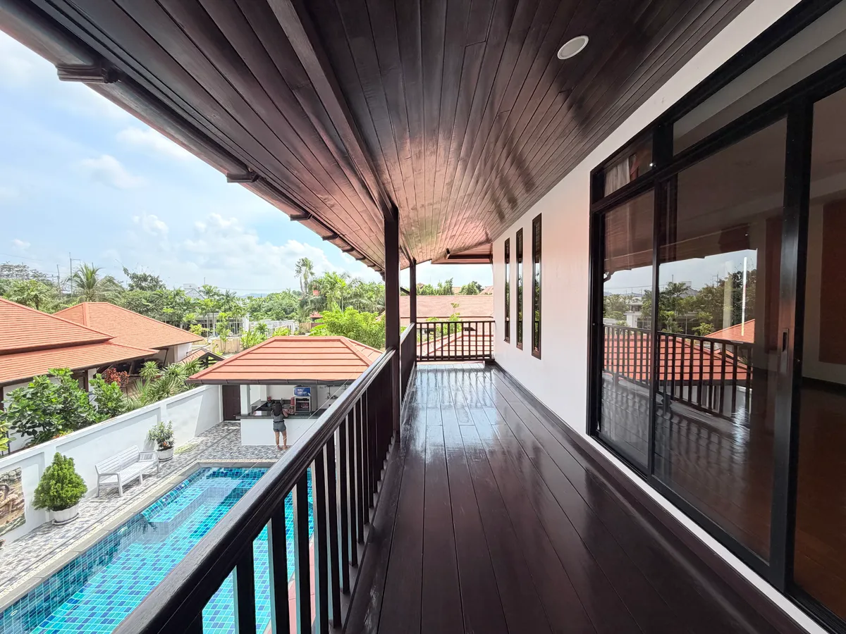 Pool Villa For Sale in Mabprahchan photo 8