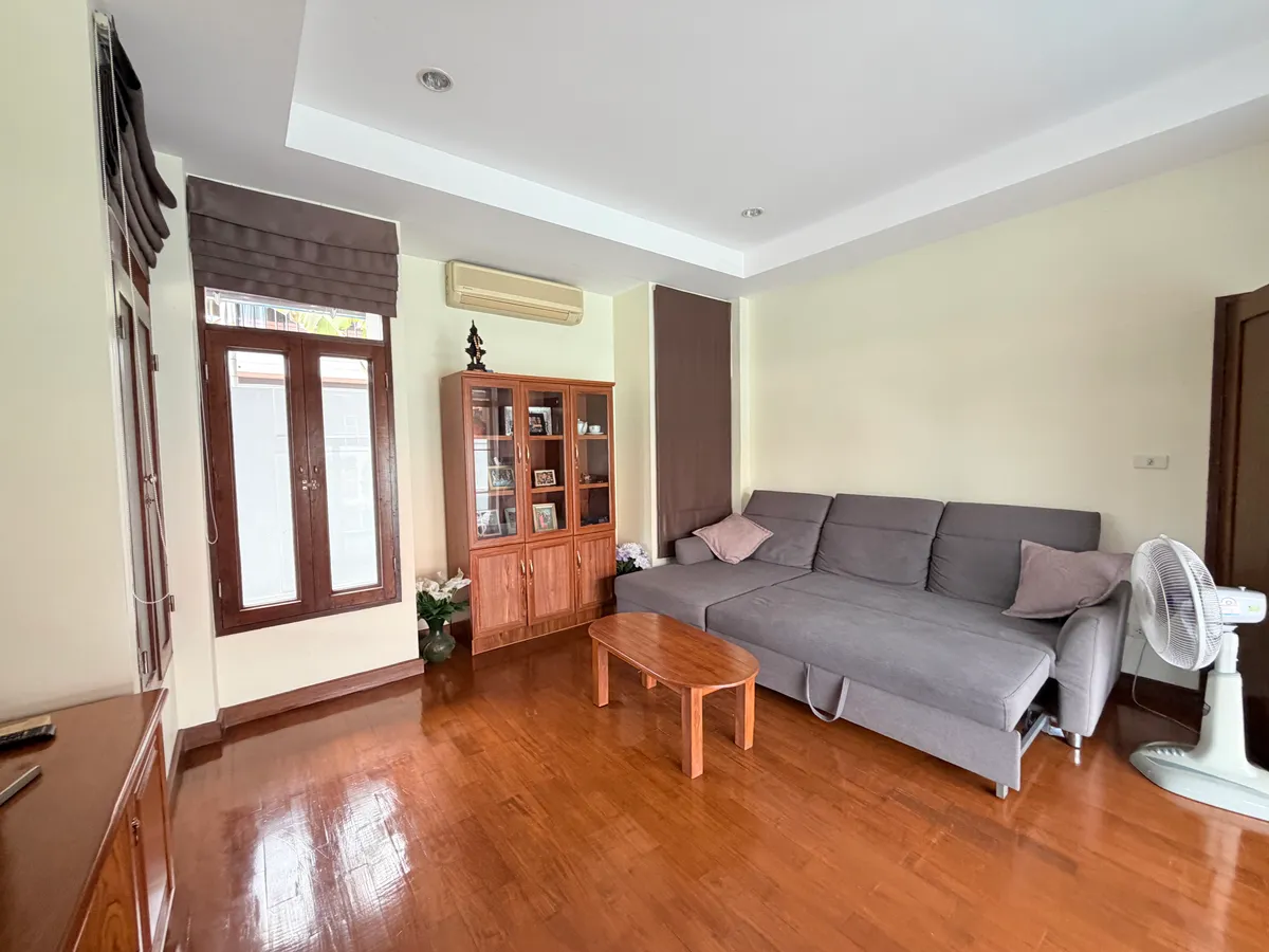Pool Villa For Sale in Mabprahchan photo 11