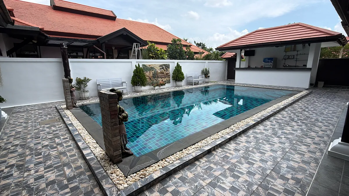 Pool Villa For Sale in Mabprahchan photo 5