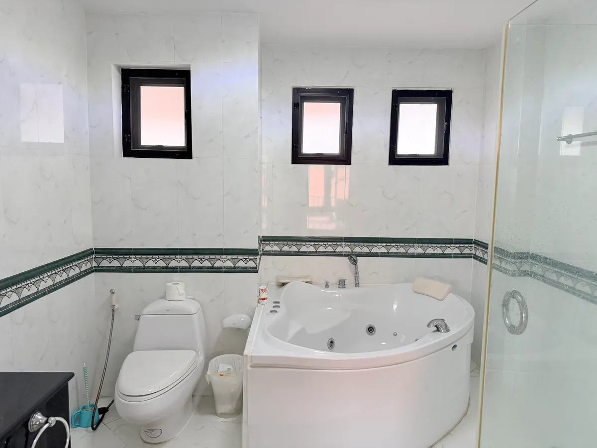 Pool Villa For Sale in Mabprahchan photo 4
