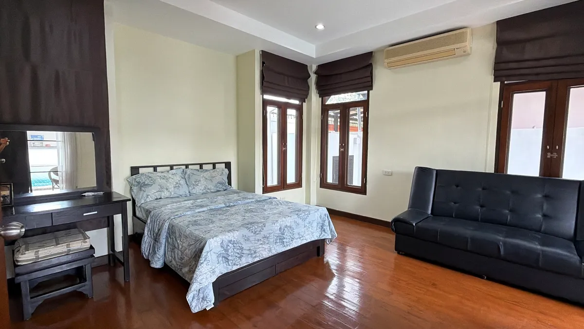 Pool Villa For Sale in Mabprahchan photo 10