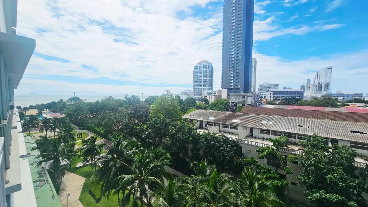 Lumpini Park Beach photo 22