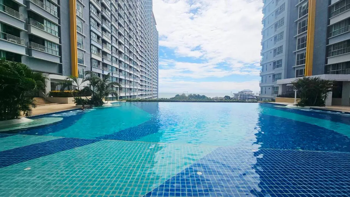Lumpini Park Beach photo 13