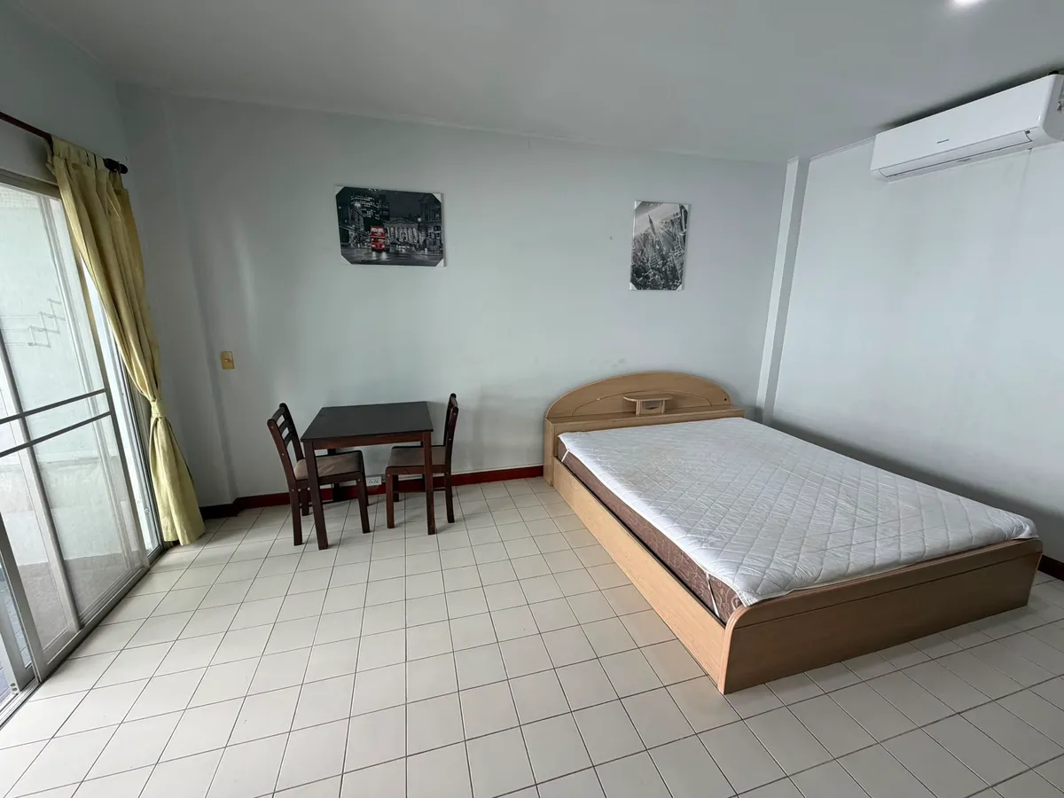 Studio For Sale in Popular Jomtien Condominium photo 4