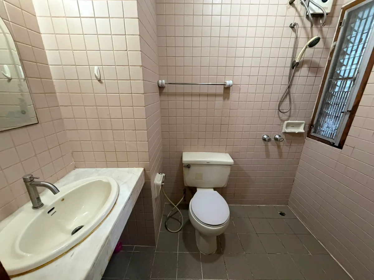 Studio For Sale in Popular Jomtien Condominium photo 6