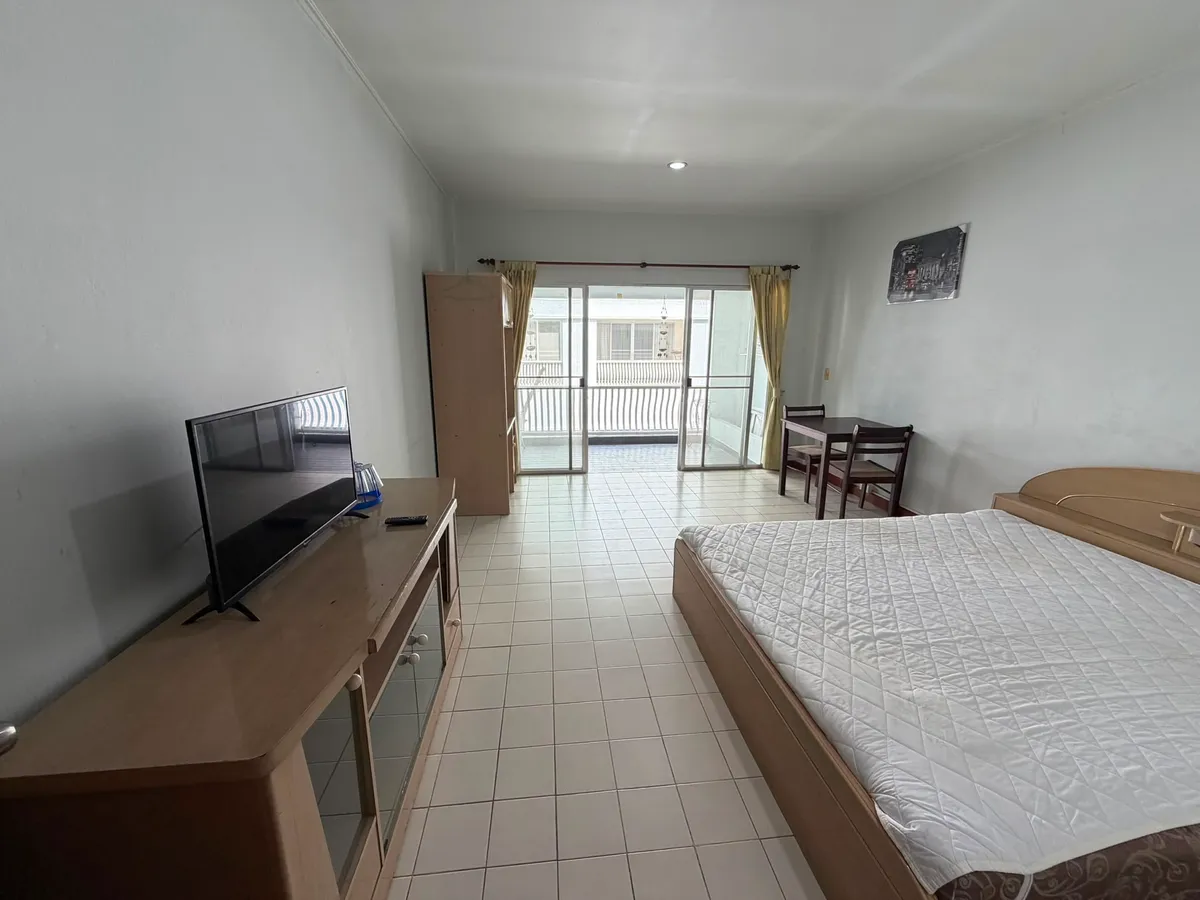 Studio For Sale in Popular Jomtien Condominium photo 3
