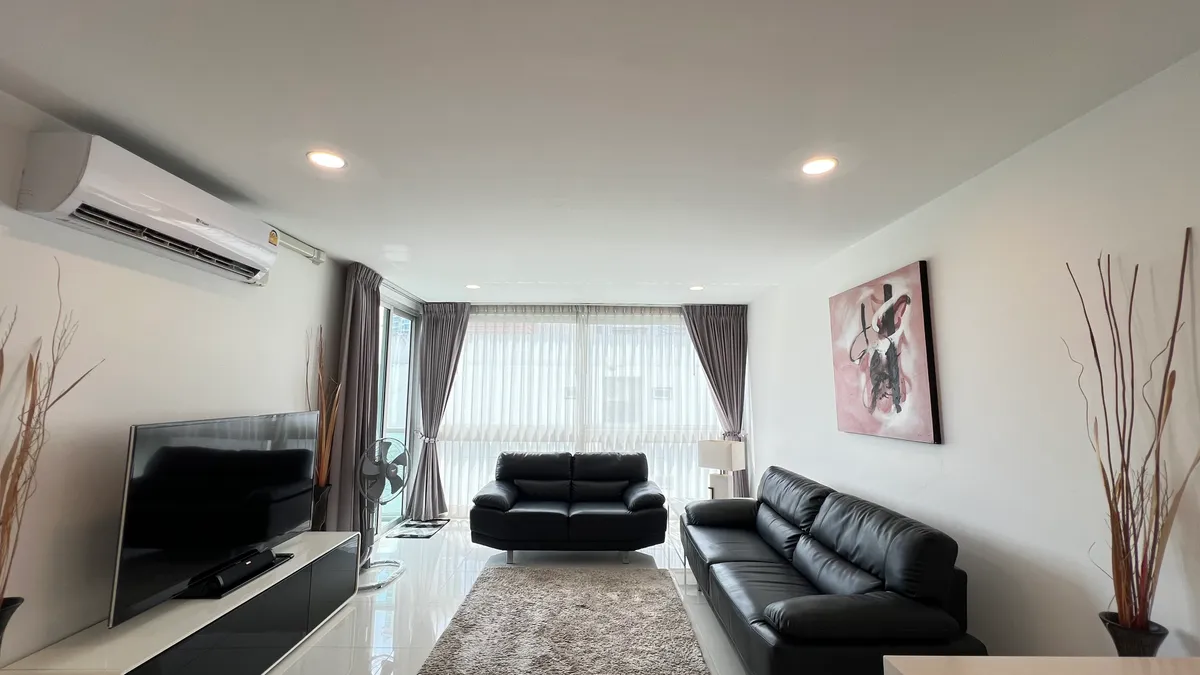 Corner room Sea view 3 Bedrooms 2 Bathrooms in Wongamat photo 4