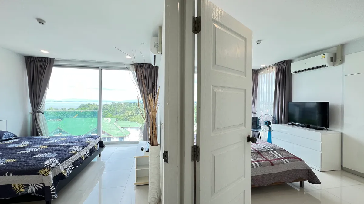 Corner room Sea view 3 Bedrooms 2 Bathrooms in Wongamat photo 17