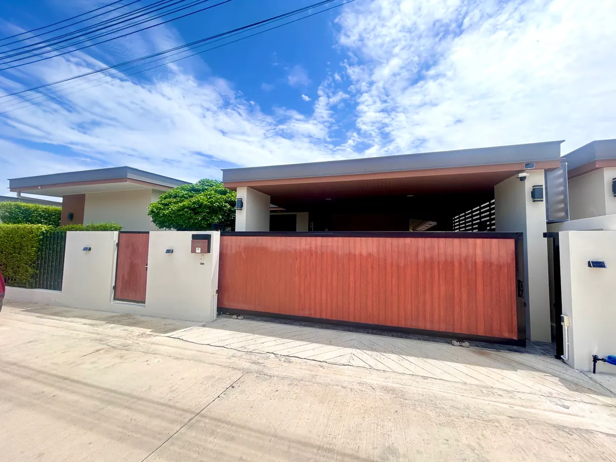 3 Bedroom 4 Bathroom House at Garden Ville 8 photo 24